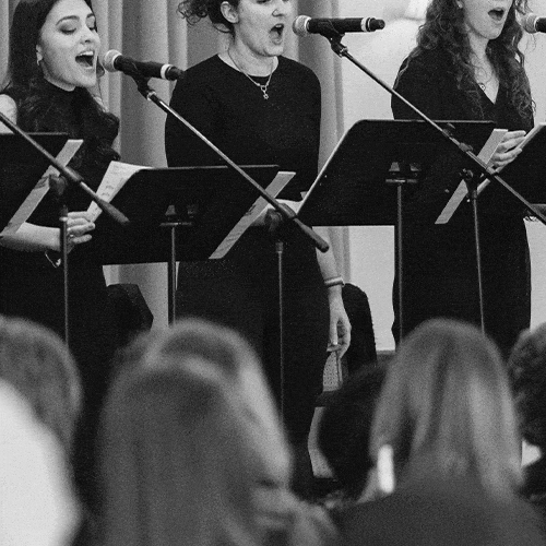 66f201589c9faebb08056c4f La Voices Vilna Square (500x750)